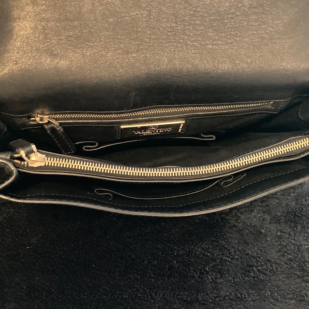 Valentino Garavani Black Leather Clutch/large wristlet - Picture 7 of 11